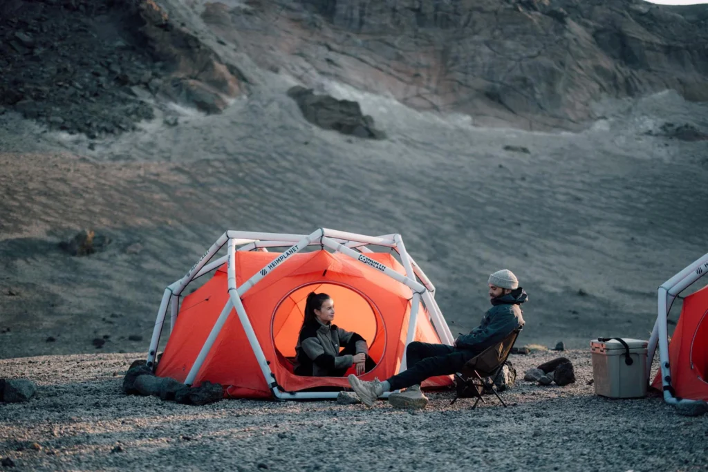 Inflatable tent review, heimplanet the cave xl in use.